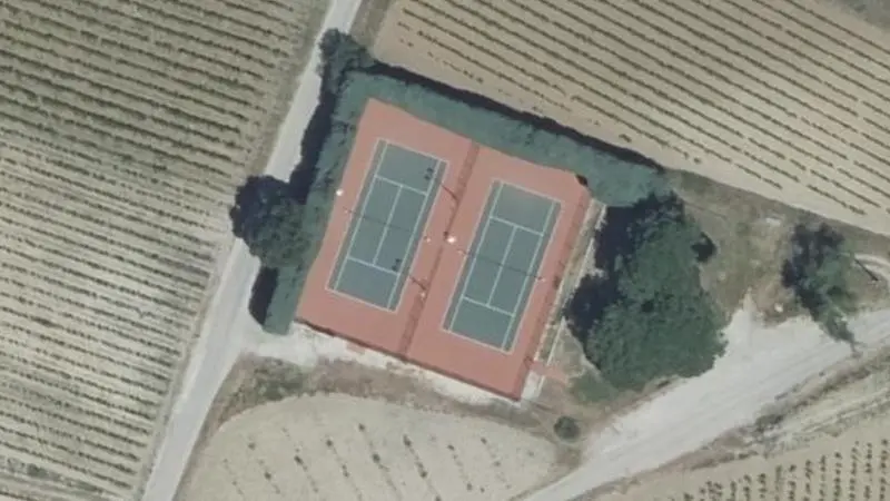 Vue aérienne des courts de tennis : Court Lucienne Lambert