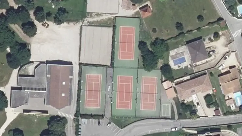 Vue aérienne des courts de tennis : Terrains de tennis de Chabeuil