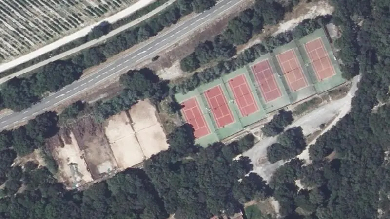 Vue aérienne des courts de tennis : Courts de Tennis de St Bruno