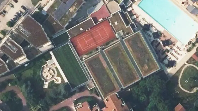 Vue aérienne des courts de tennis : Lyon Plage