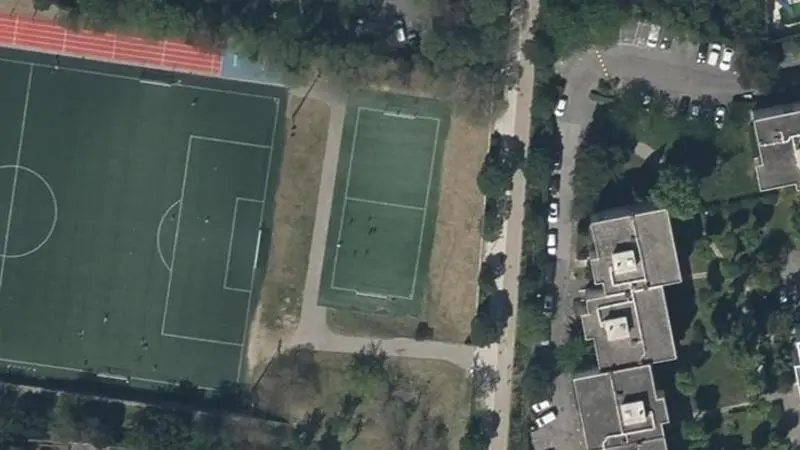 Vue aérienne des courts de tennis : Complexe Saint Tronc Regny