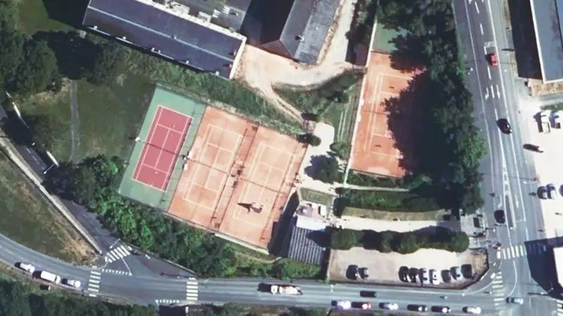Vue aérienne des courts de tennis : Centre Leo Lagrange