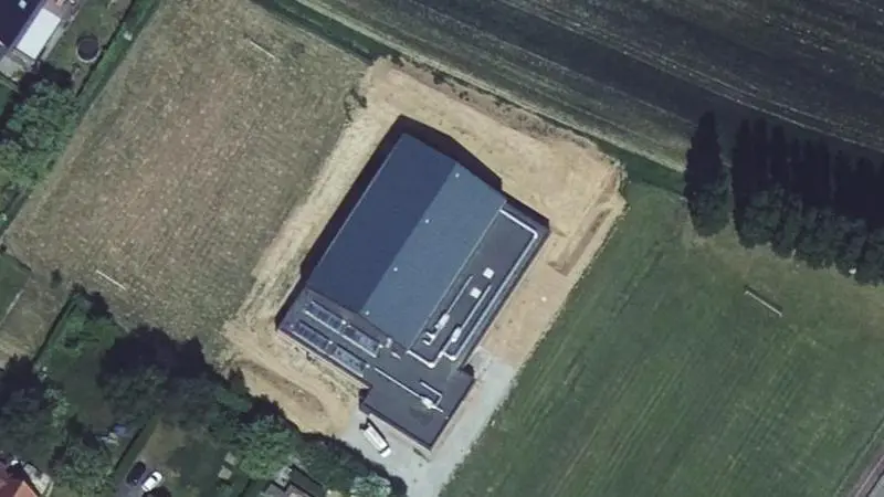 Vue aérienne des courts de tennis : Stade municipal de Morbecque