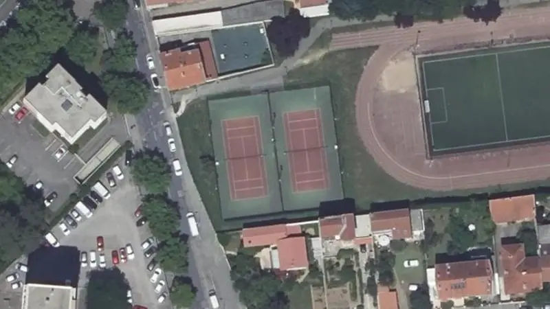 Vue aérienne des courts de tennis : Stade Saez