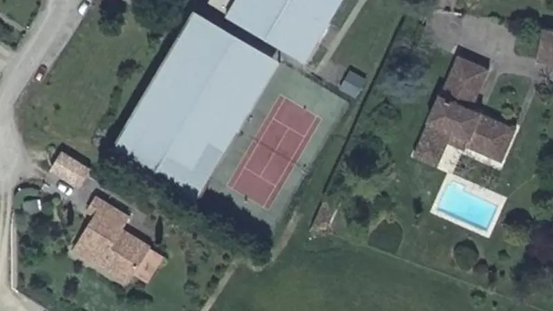 Vue aérienne des courts de tennis : Complexe Sportif d'Astaffort