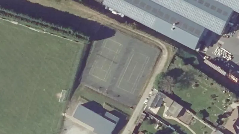 Vue aérienne des courts de tennis : Terrains de tennis de Cérences