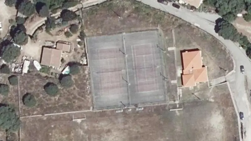 Vue aérienne du court de tennis : Complexe Sportif de Vico