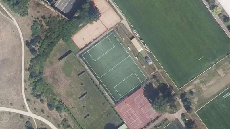 Vue aérienne des courts de tennis : Stade du Parc