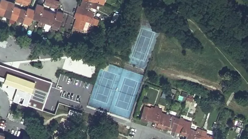 Vue aérienne des courts de tennis : Complexe de Lestang