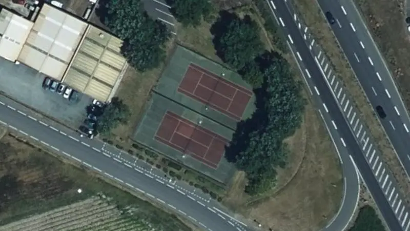 Vue aérienne des courts de tennis : Terrains de tennis de Barbâtre