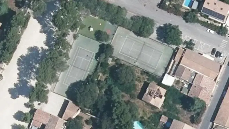 Vue aérienne des courts de tennis : Complexe du Tambourin