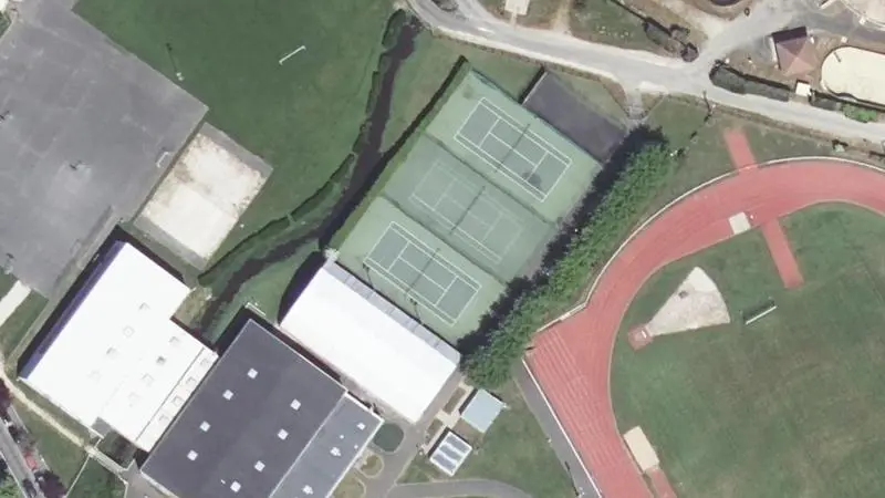 Vue aérienne des courts de tennis : Stade du Closelet