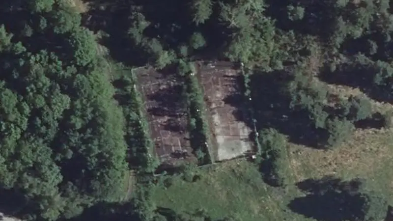 Vue aérienne des courts de tennis : Domaine des Soulades (Fermé)