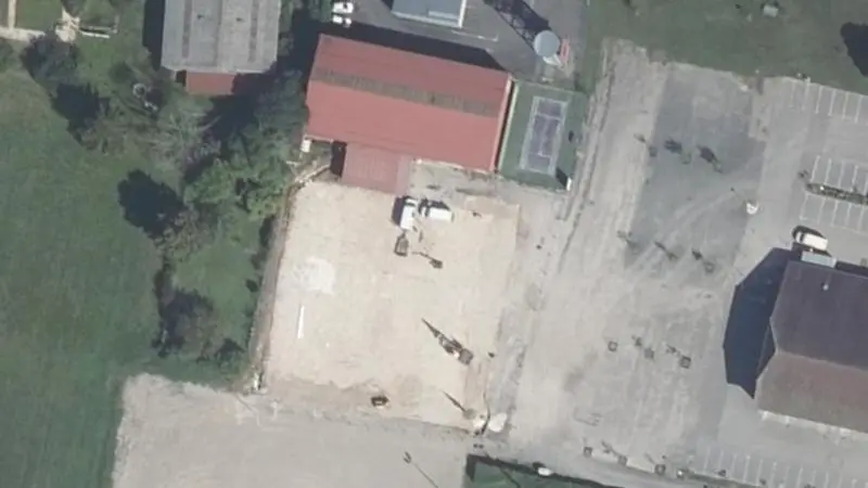 Vue aérienne des courts de tennis : Complexe sportif de Rougemont