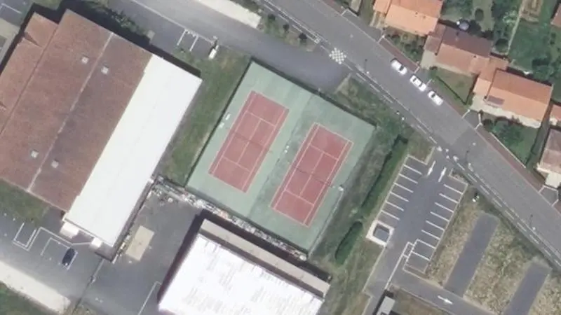 Vue aérienne des courts de tennis : Ensemble Sportif Marcel Bernard