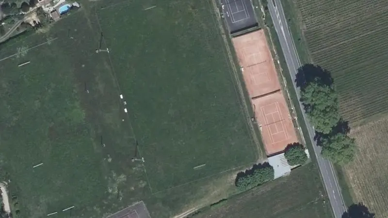 Vue aérienne des courts de tennis : Complexe Bastard