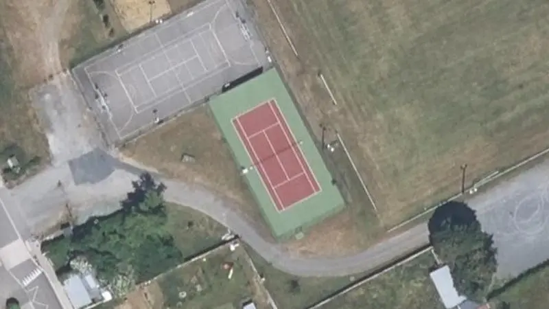 Vue aérienne du court de tennis : Stade Municipal de la Vigilante