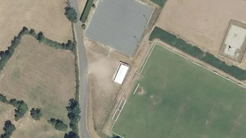 Vue aérienne du mur de tennis : Complexe sportif La Biogue