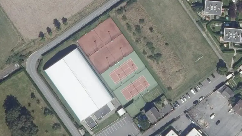 Vue aérienne des courts de tennis : Tennis Club de Coignieres