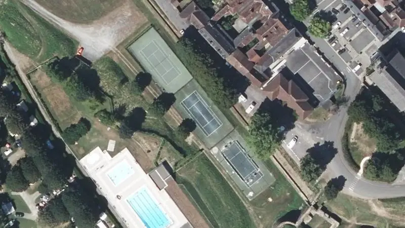 Vue aérienne des courts de tennis : Terrains de tennis de Navarrenx
