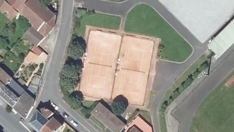 Vue aérienne des courts de tennis : Stade Leo Lagrange