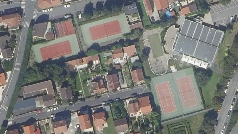 Vue aérienne des courts de tennis : Complexe Leon Truyns
