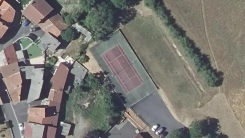 Vue aérienne du court de tennis : Court de Tennis de la Quere
