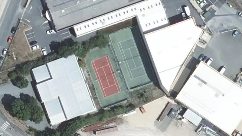 Vue aérienne des courts de tennis : Gymnase A.s.p.t.t