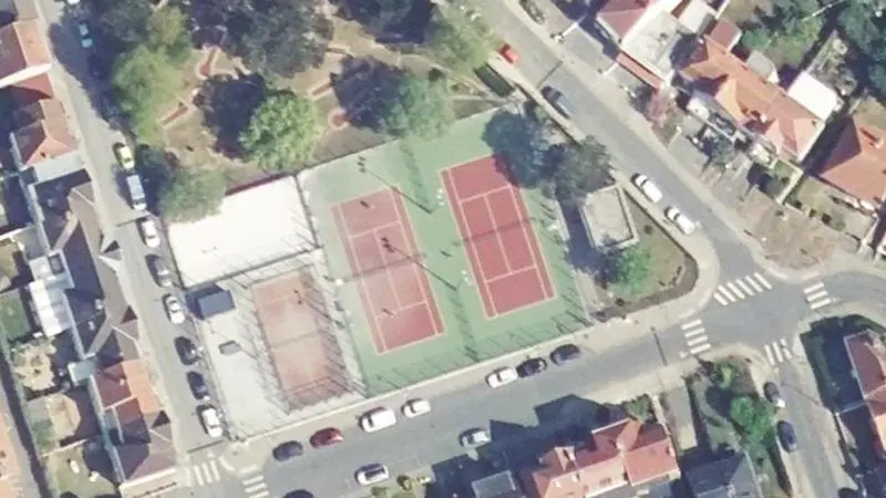 Vue aérienne du court de tennis : Terrain de tennis de Bray-Dunes