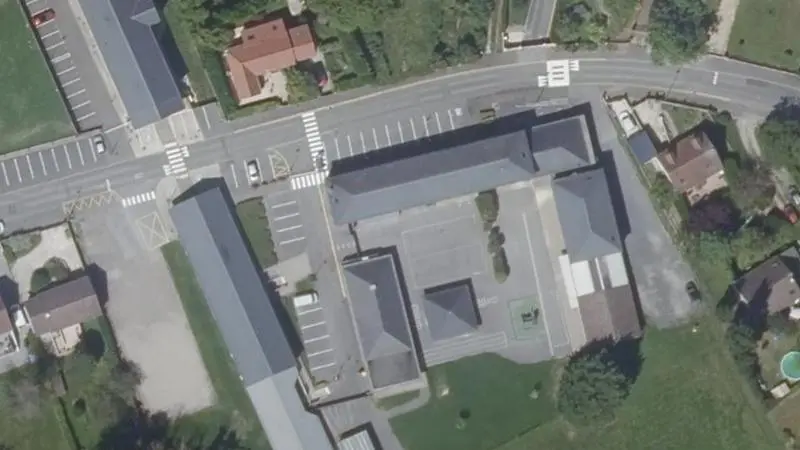 Vue aérienne des courts de tennis : Stade des Avernes