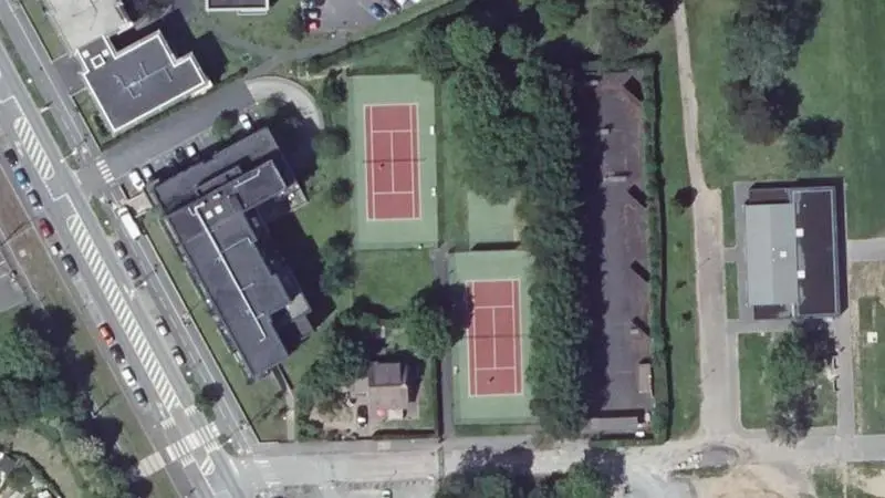 Vue aérienne des courts de tennis : Stade de Caen Sud