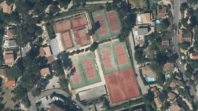 Vue aérienne des courts de tennis : Tennis & Padel club la Ciotat